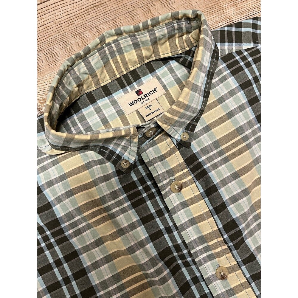 WOOLRICH Button Up Shirt Mens Large Checker Plaid Short Sleeve Casual